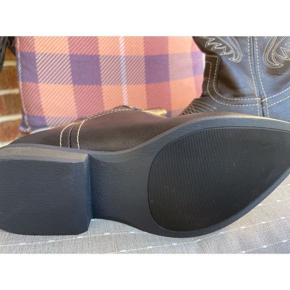 Renegade Brown Boots_NEW*_9.5 - Picture 9 of 13